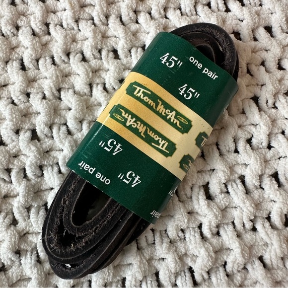 Vintage NEW Thom McAn Brown Leather Shoe Laces Pair 45” Length - Picture 1 of 4